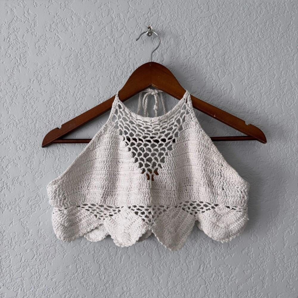 cotton on white cropped crochet halter top size medium
